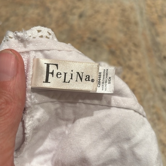 Felina Lace Bandeau in white - Picture 6 of 10